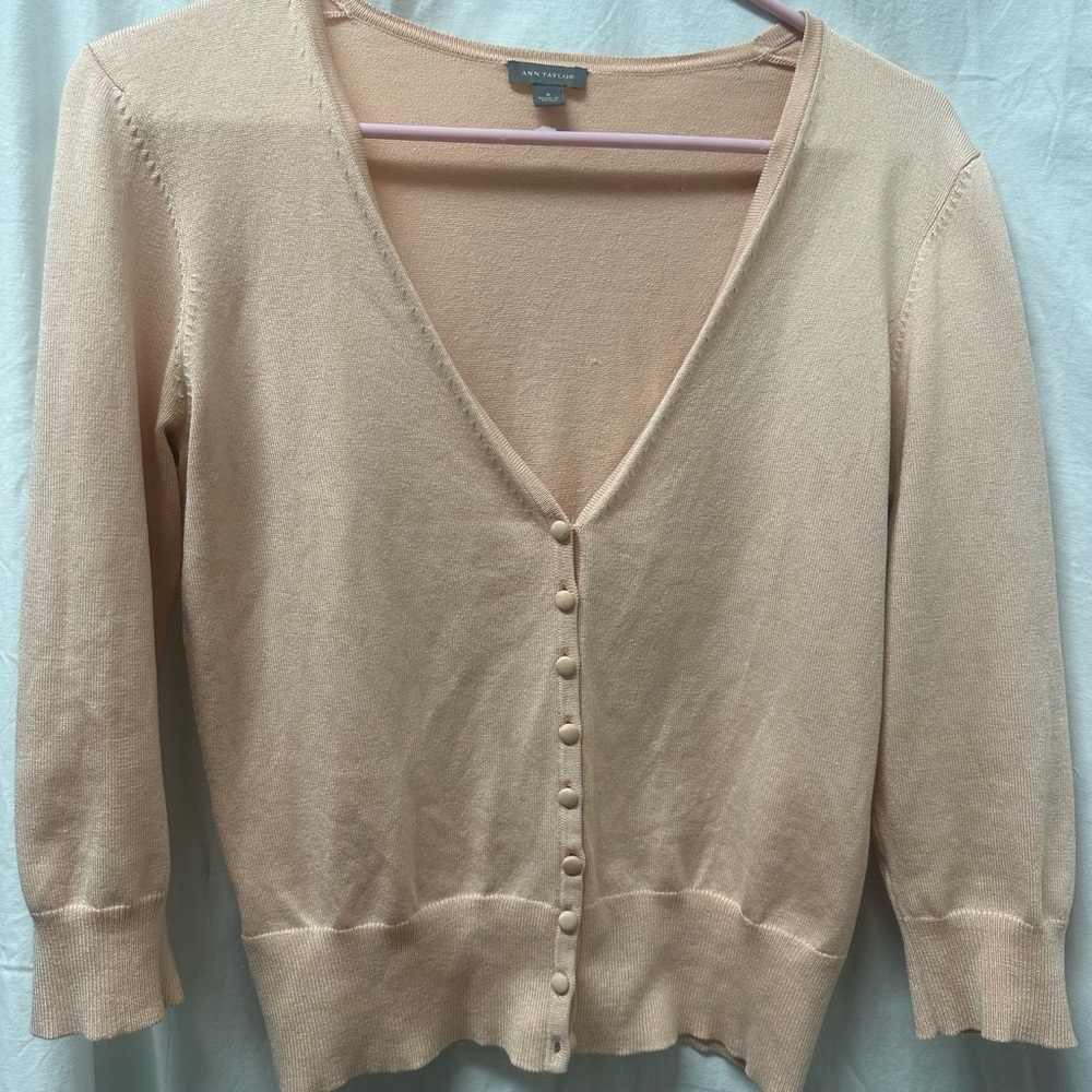 Women's Ann Taylor V-Neck Button-Up Cardigan
